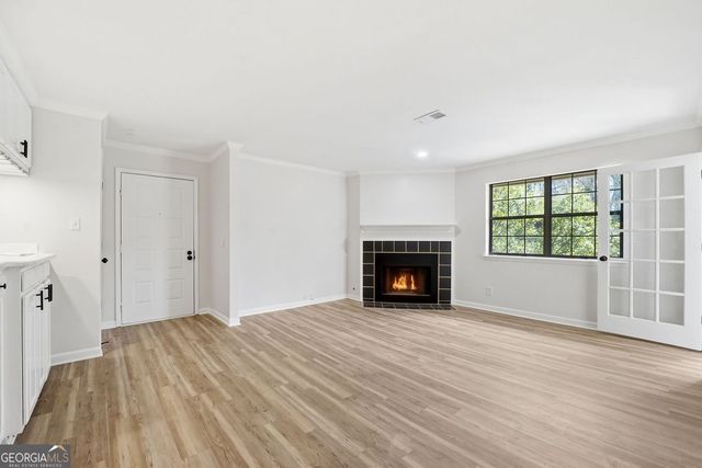 112 Barrington Hills Drive, Atlanta, GA 30350