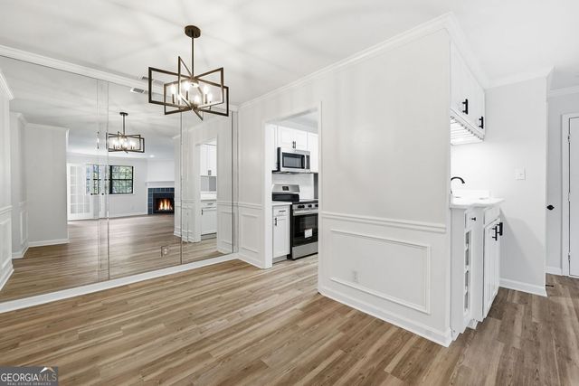 112 Barrington Hills Drive, Atlanta, GA 30350