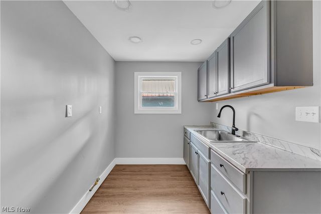 1304 W 73rd Street, Cleveland, OH 44102