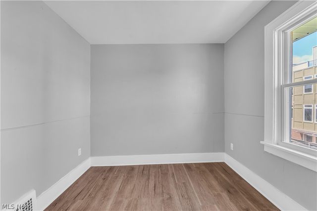 1304 W 73rd Street, Cleveland, OH 44102
