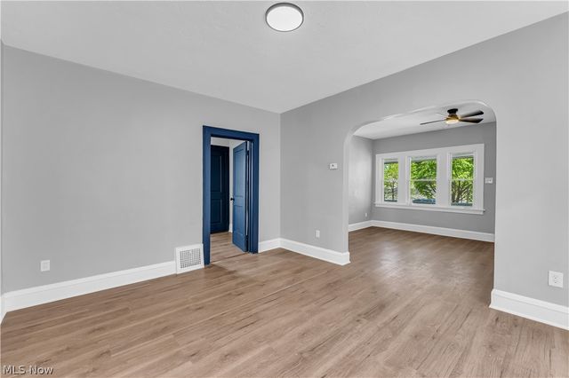1304 W 73rd Street, Cleveland, OH 44102