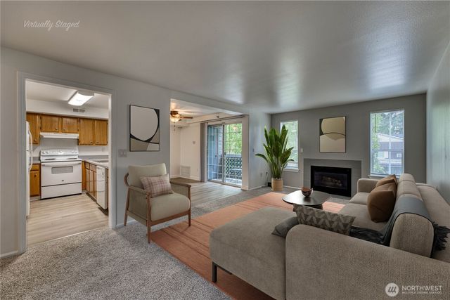 3939 10th Street SE #D2, Puyallup, WA 98374