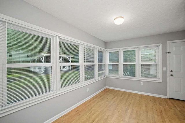 413 Old Newnan Road, Carrollton, GA 30117