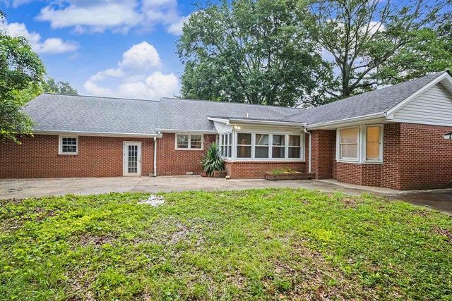 413 Old Newnan Road, Carrollton, GA 30117