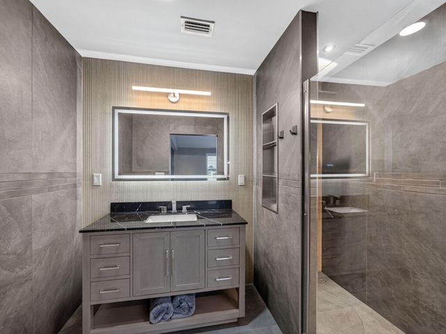 1002 Shorewinds Drive B, Fort Pierce, FL 34949