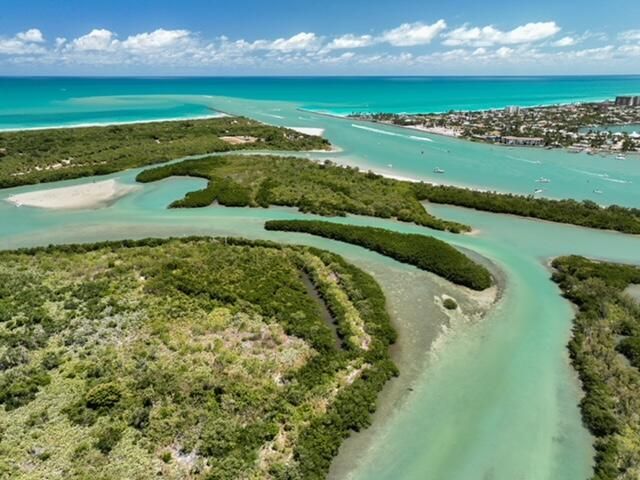 1002 Shorewinds Drive B, Fort Pierce, FL 34949