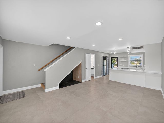 1002 Shorewinds Drive B, Fort Pierce, FL 34949