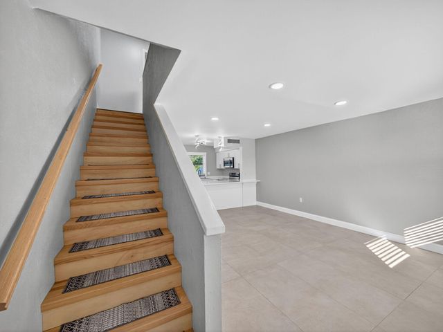 1002 Shorewinds Drive B, Fort Pierce, FL 34949