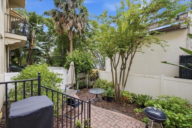 114 E DAVIS BOULEVARD 8, Tampa, FL 33606