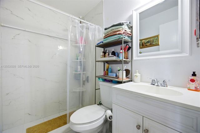9101 Sunrise Lakes Boulevard 218, Sunrise, FL 33322