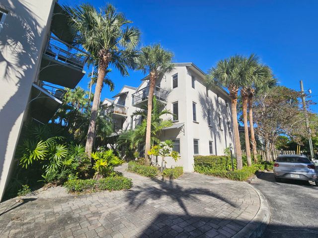 812 SW 4th Avenue 8, Fort Lauderdale, FL 33315