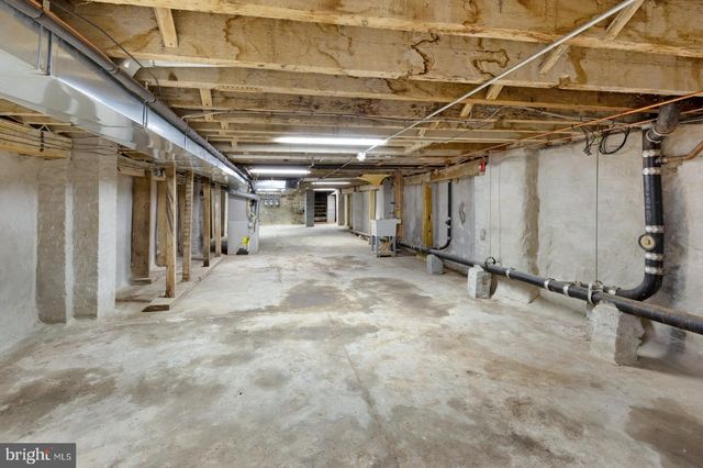 4014 MARKET ST, Philadelphia, PA 19104