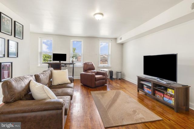 4014 MARKET ST, Philadelphia, PA 19104