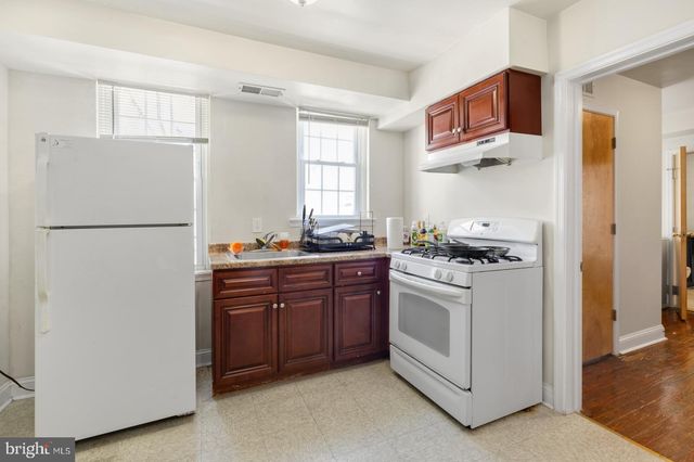 4014 MARKET ST, Philadelphia, PA 19104