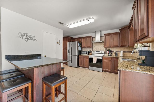 2848 Grandview Drive, Grand Prairie, TX 75052