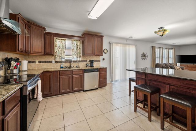 2848 Grandview Drive, Grand Prairie, TX 75052