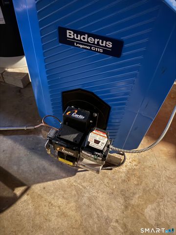 9 Oakridge Drive, Ledyard, CT 06335