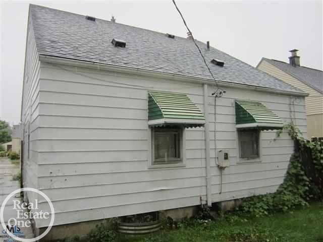 22133 Donald Avenue, Eastpointe, MI 48021