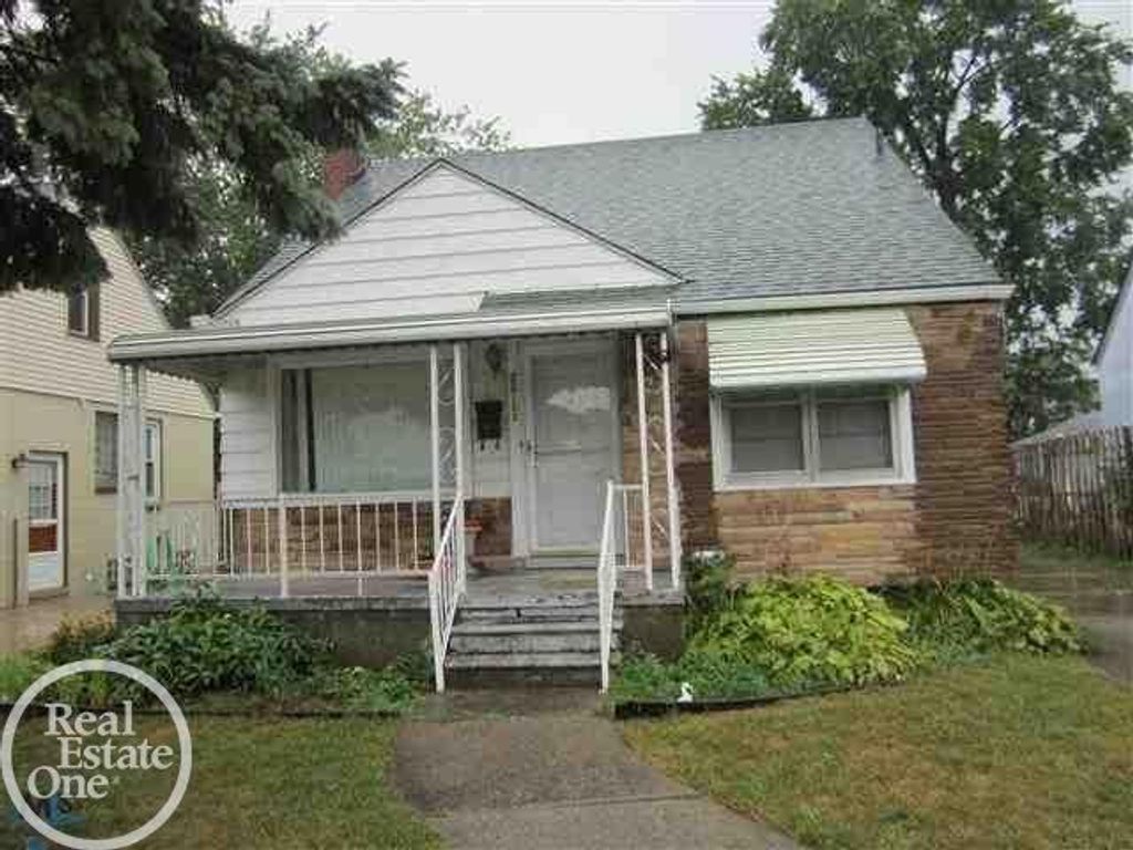 22133 Donald Avenue, Eastpointe, MI 48021