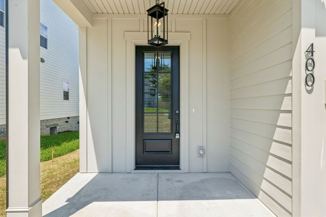 400 Lawrence St, Old Hickory, TN 37138