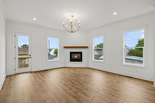 400 Lawrence St, Old Hickory, TN 37138