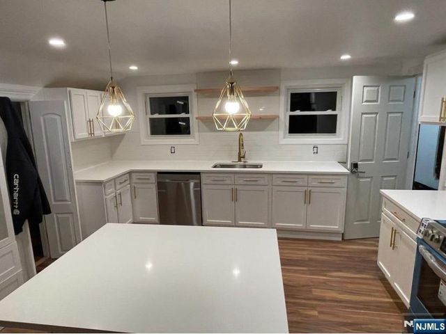 77 Ross Street, East Orange, NJ 07018