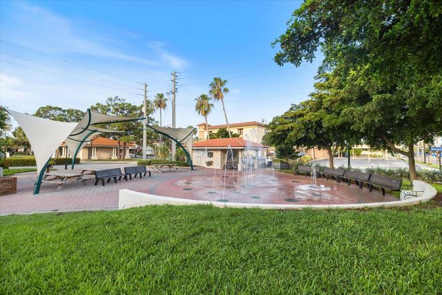 707 W VENICE AVENUE 707B, Venice, FL 34285