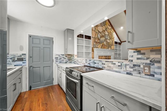 512 Forest Lane, Yadkinville, NC 27055