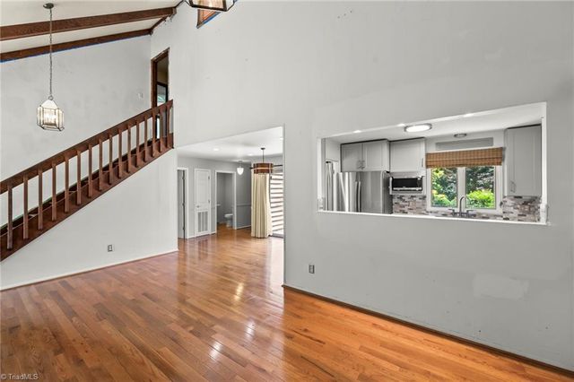 512 Forest Lane, Yadkinville, NC 27055