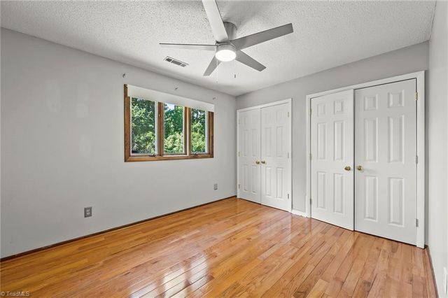 512 Forest Lane, Yadkinville, NC 27055