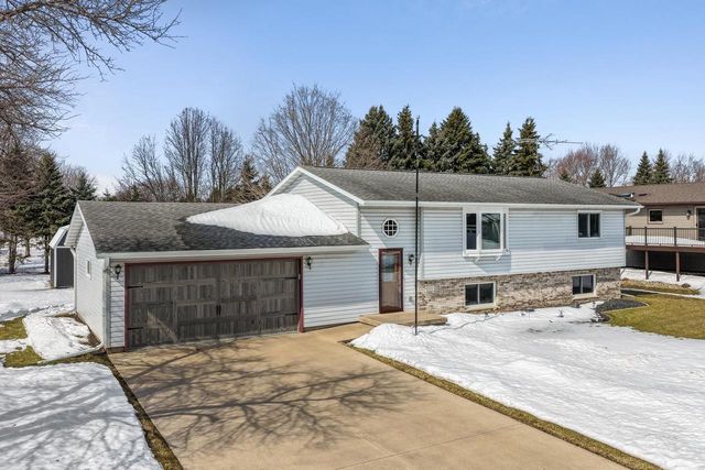620 SUNRISE DRIVE, Ripon, WI 54971