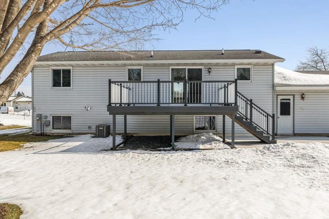 620 SUNRISE DRIVE, Ripon, WI 54971