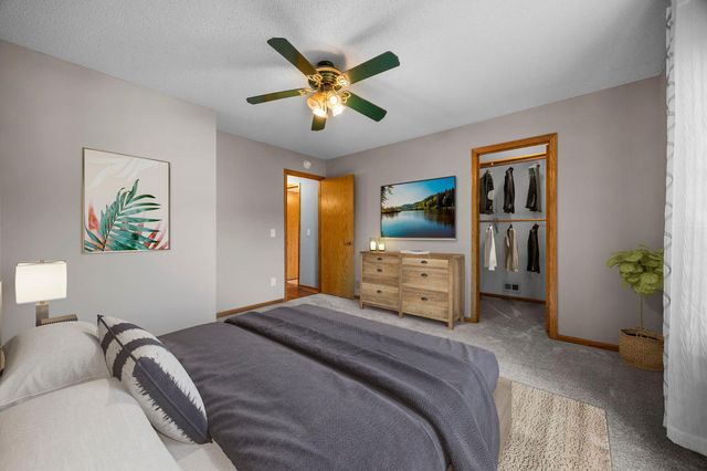 9170 Jareau Avenue S, Cottage Grove, MN 55016