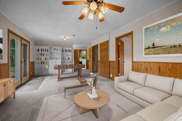 9170 Jareau Avenue S, Cottage Grove, MN 55016