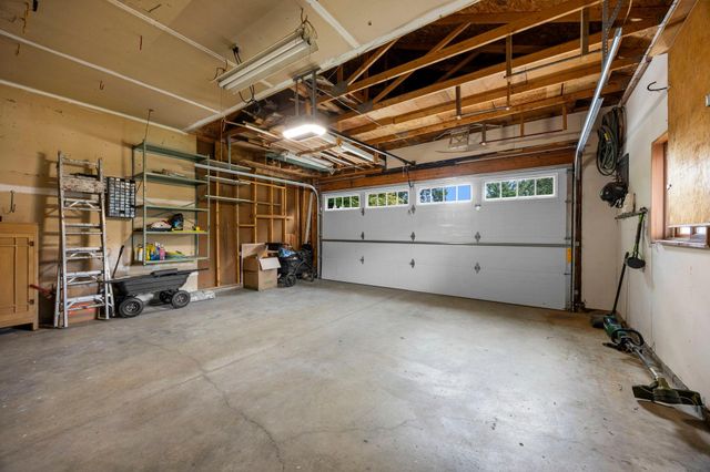 9170 Jareau Avenue S, Cottage Grove, MN 55016