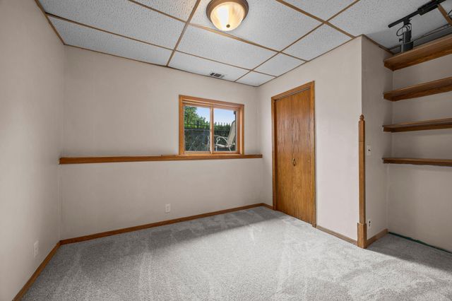 9170 Jareau Avenue S, Cottage Grove, MN 55016