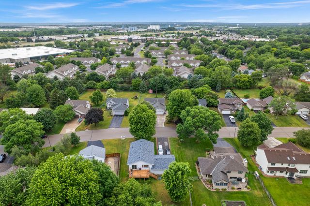 9170 Jareau Avenue S, Cottage Grove, MN 55016