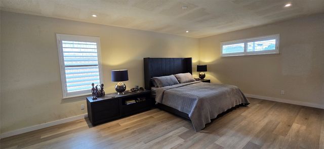 1516 Oak Vista Drive, Dallas, TX 75232