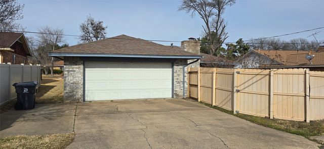 1516 Oak Vista Drive, Dallas, TX 75232