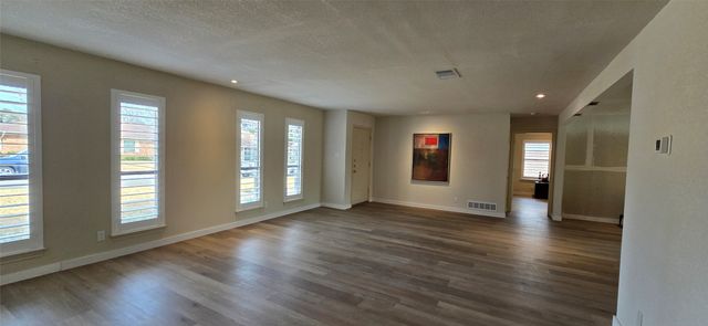 1516 Oak Vista Drive, Dallas, TX 75232