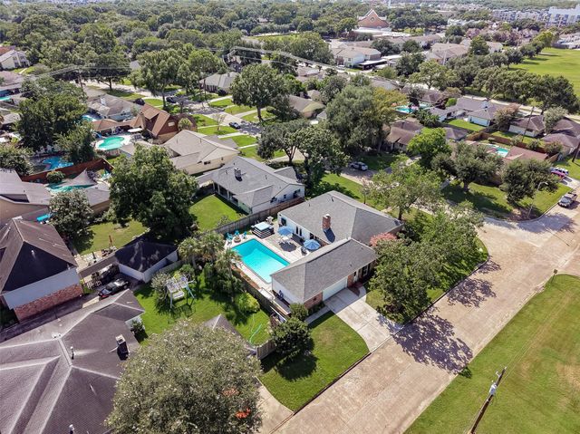 1814 Antigua Lane, Houston, TX 77058