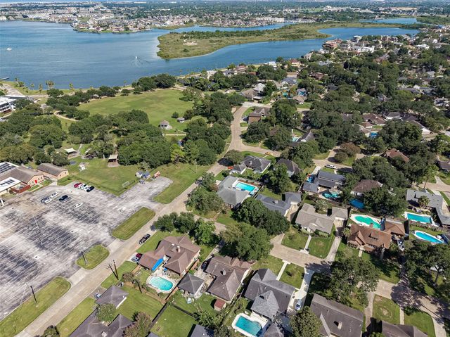 1814 Antigua Lane, Houston, TX 77058