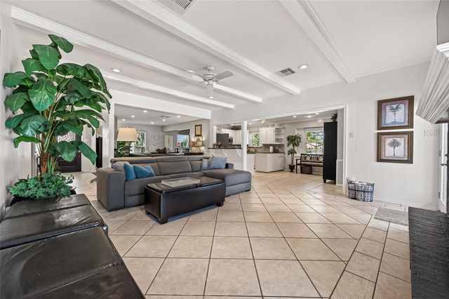 1814 Antigua Lane, Houston, TX 77058