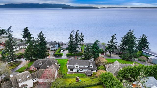 25 Shorewood Drive, Bellingham, WA 98225