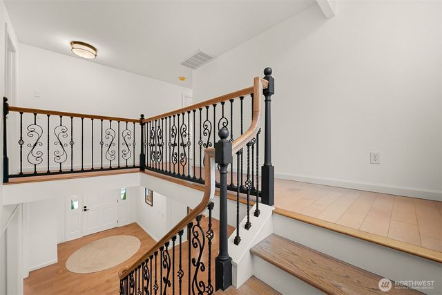 25 Shorewood Drive, Bellingham, WA 98225