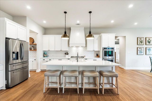 141 Tambra Lea LN, Liberty Hill, TX 78642