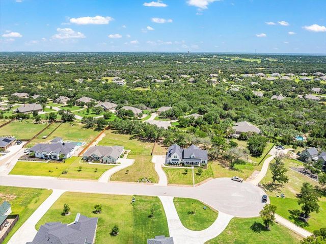 141 Tambra Lea LN, Liberty Hill, TX 78642