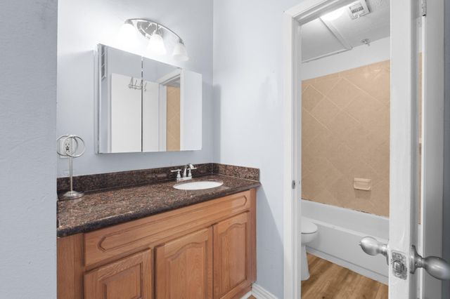 2714 Nueces ST 206, Austin, TX 78705