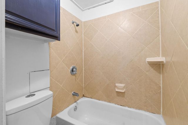 2714 Nueces ST 206, Austin, TX 78705