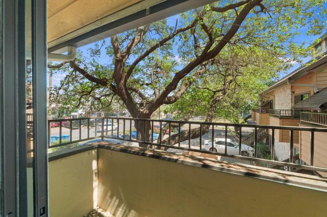 2714 Nueces ST 206, Austin, TX 78705